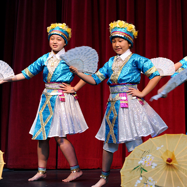 Dancers waving fans